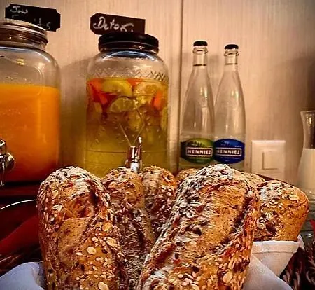 De Du Sentier Hotell