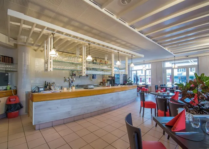 Hotel De Du Sentier Le Sentier